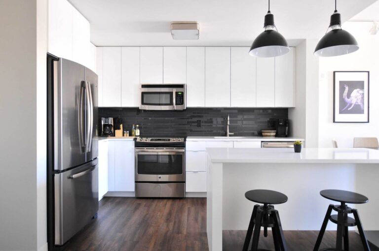 19 Beaconsfield River, LONDON